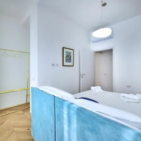 Apartman In Bianca With Pool And Air Conditioning