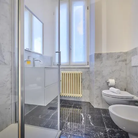 In Bianca With Pool And Air Conditioning Lierna