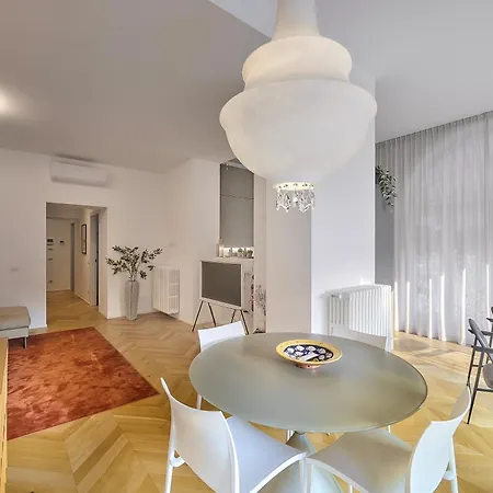 In Bianca With Pool And Air Conditioning