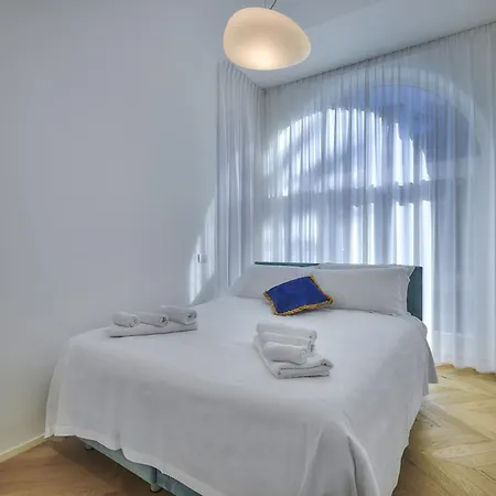 In Bianca With Pool And Air Conditioning Appartement *